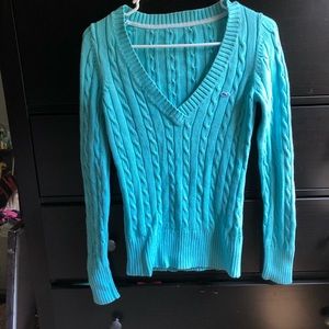 Vineyard Vines sweater